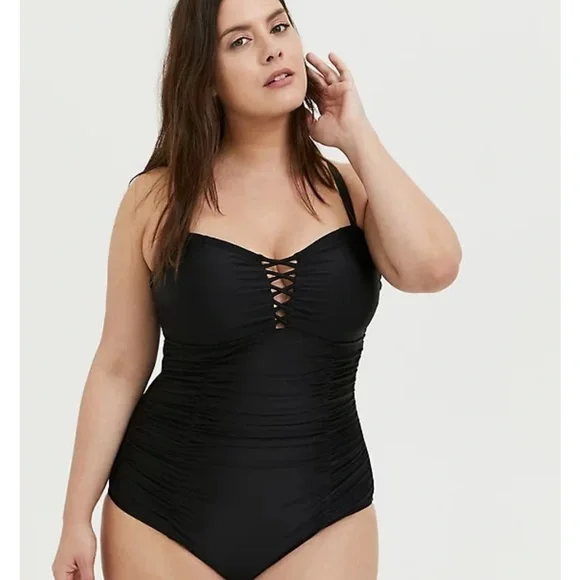 New! Torrid sz 3 Lattice Swim Bathing Suit 3X - Picture 2 of 4
